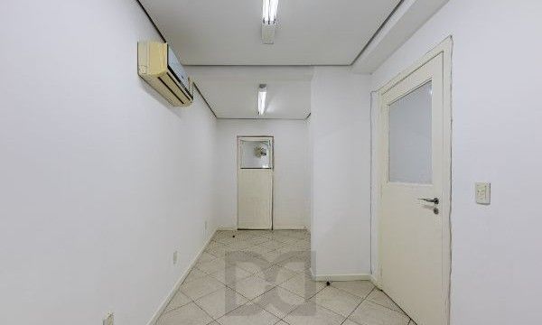 Prédio comercial com loja no bairro Rio Branco com 237m² — foto 22