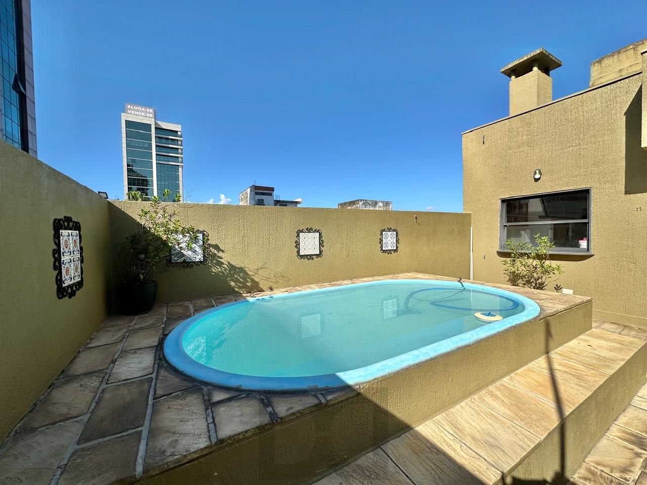 segundo andar área externa pátio e piscina