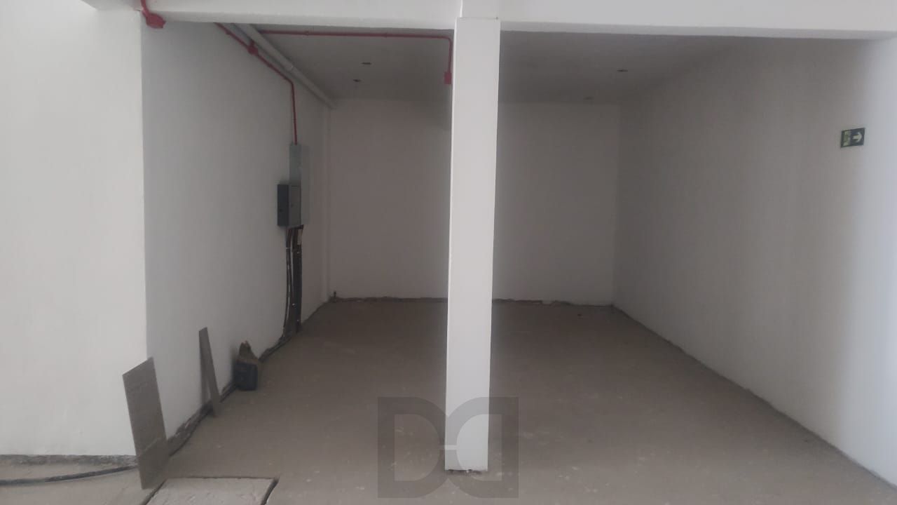 Vende loja ,com mezanino 180m², 2 banheiros — foto 19