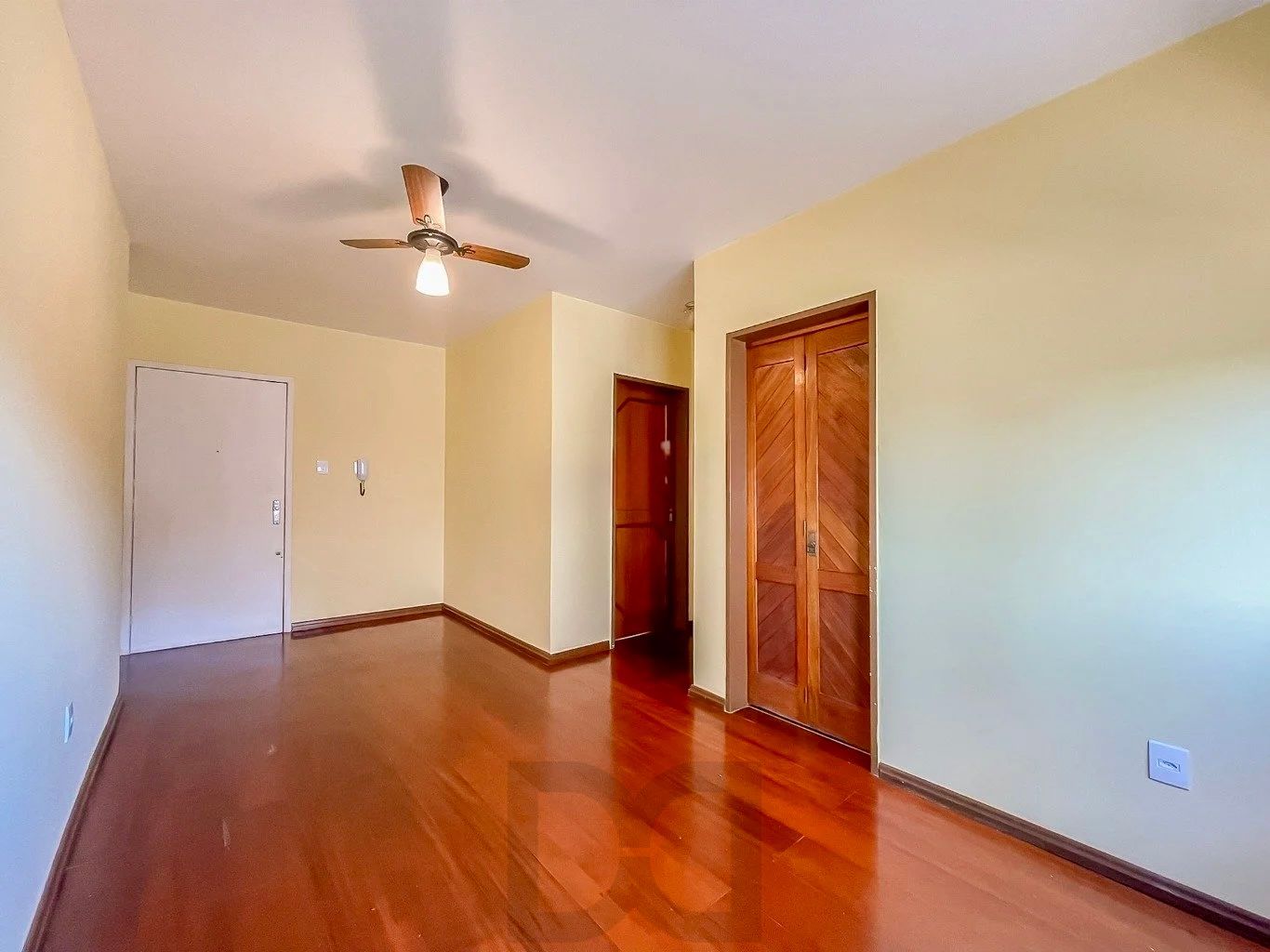 Apartamento no último andar com 1 dormitório 46m2 Bairro Cristal BarraShopping — foto 3