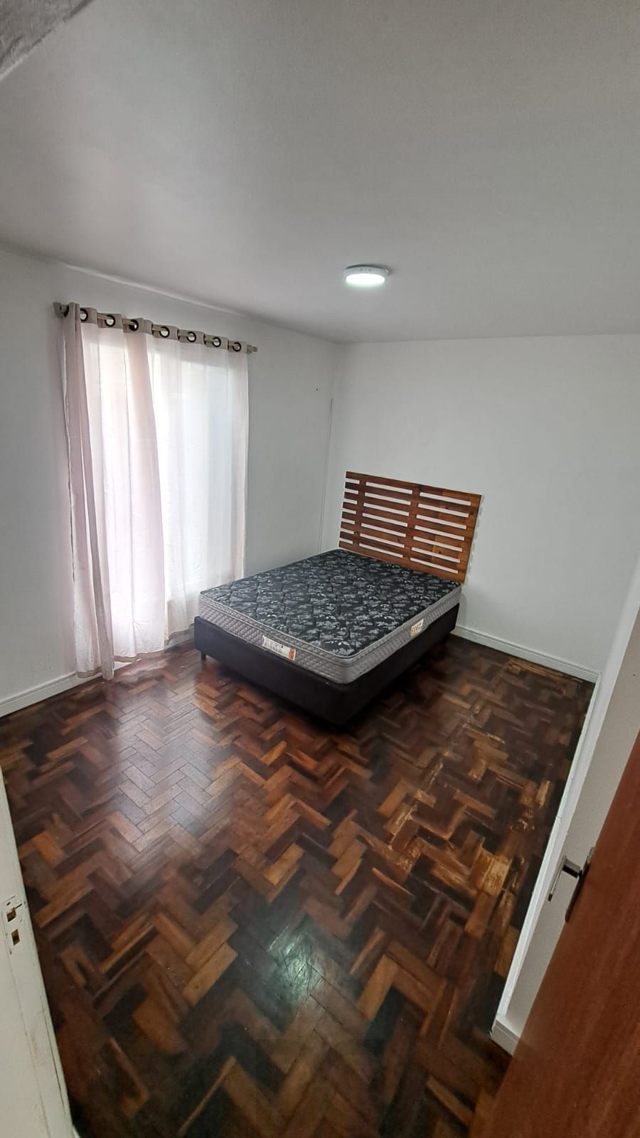 Apartamento de um quarto no bairro Menino Deus em Porto Alegre — foto 7