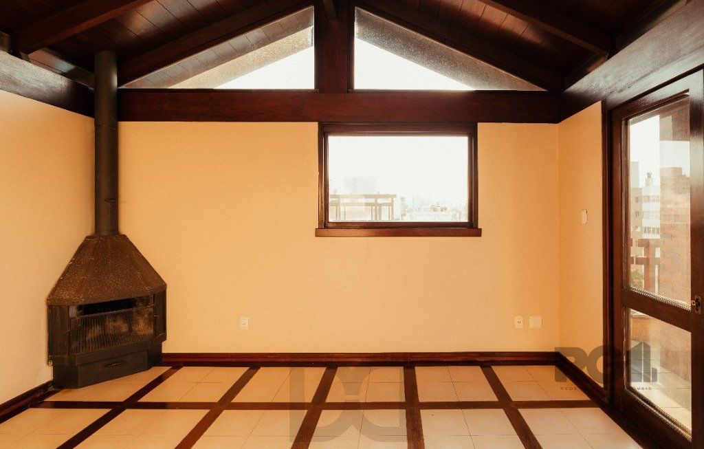 Vende-se cobertura 3 quartos com suíte e 2 vagas - 333m² - Mont Serrat — foto 8