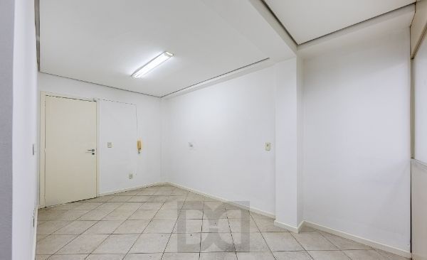 Prédio comercial com loja no bairro Rio Branco com 237m² — foto 11