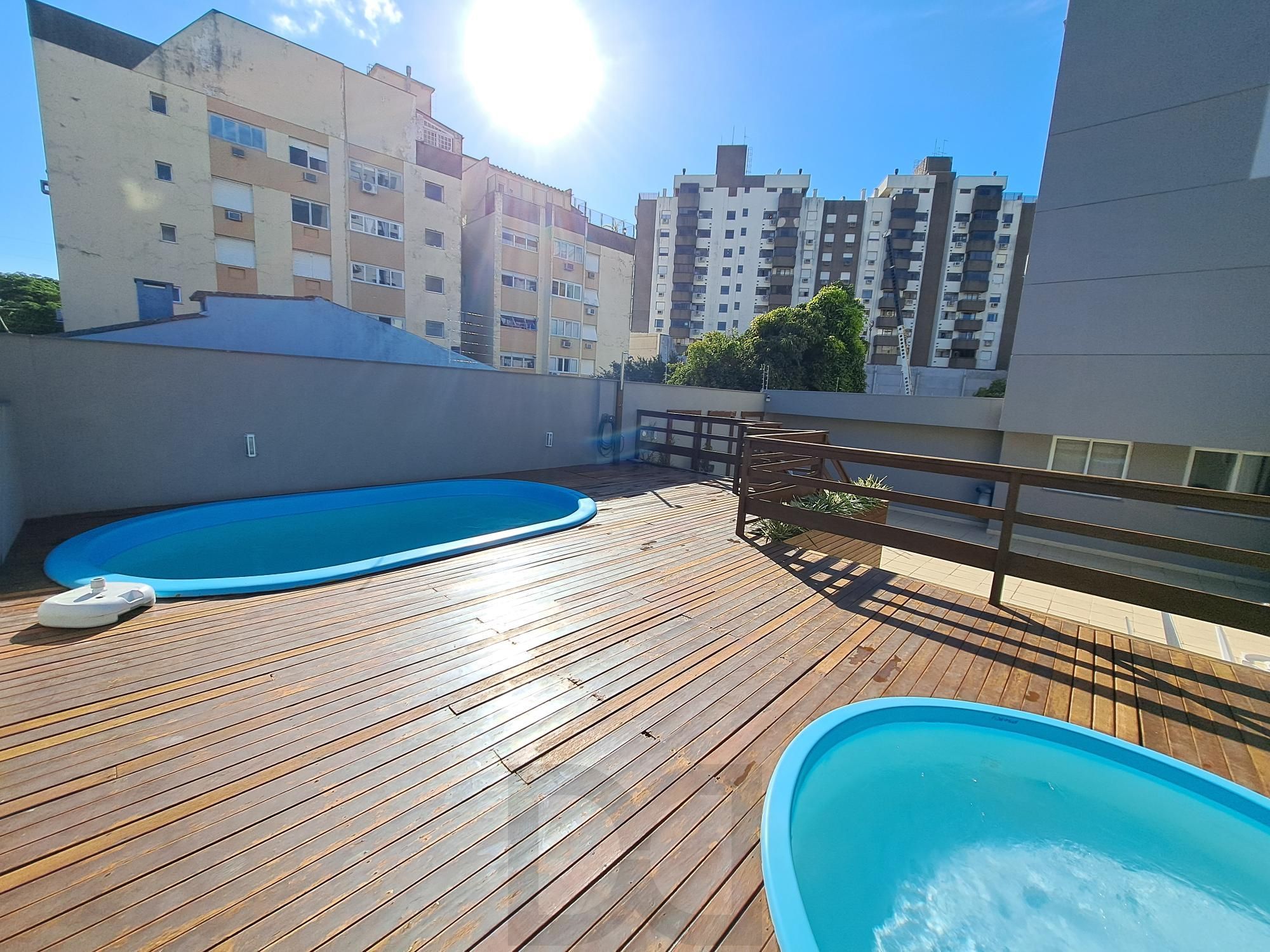 Apartamento 2 dormitórios com vaga no Menino Deus — foto 1