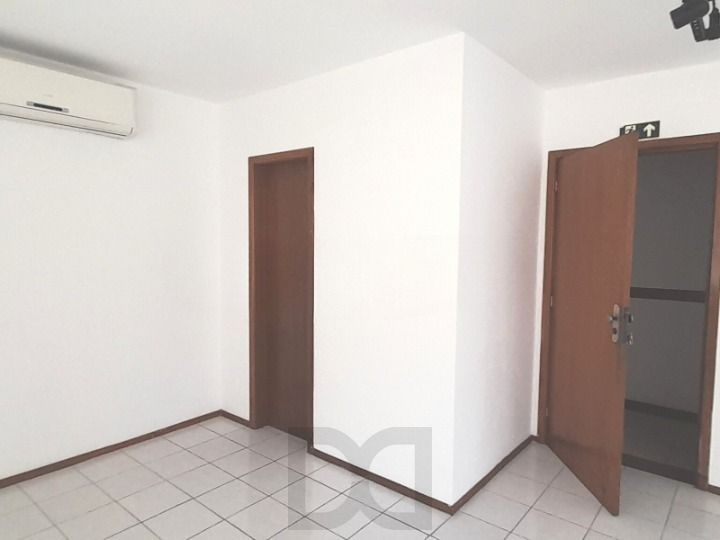 Sala comercial, no bairro Floresta, para venda — foto 6