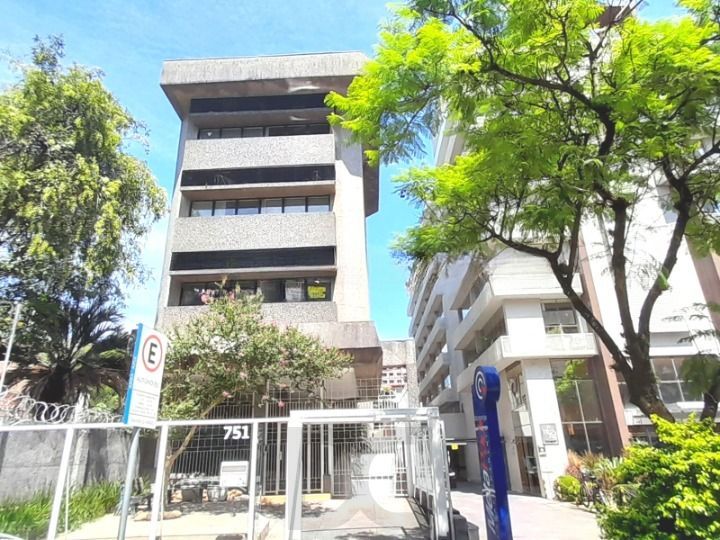 Sala comercial, no bairro Floresta, para venda — foto 10
