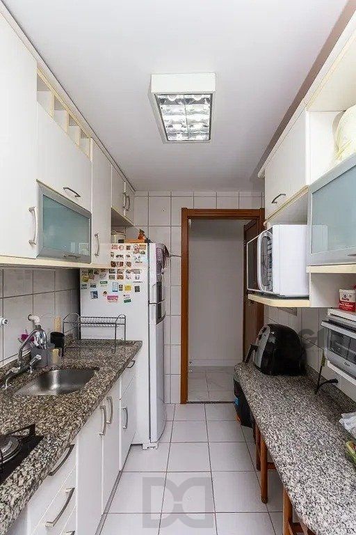 Apartamento com 3 dormitórios no bairro Jardim Carvalho — foto 18