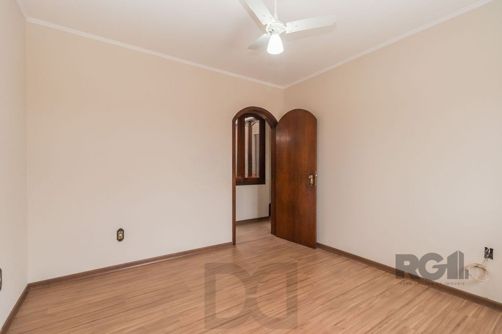 Casa com 287m², 5 dormitórios, piscina, 4 vagas no bairro Jardim Itu — foto 22