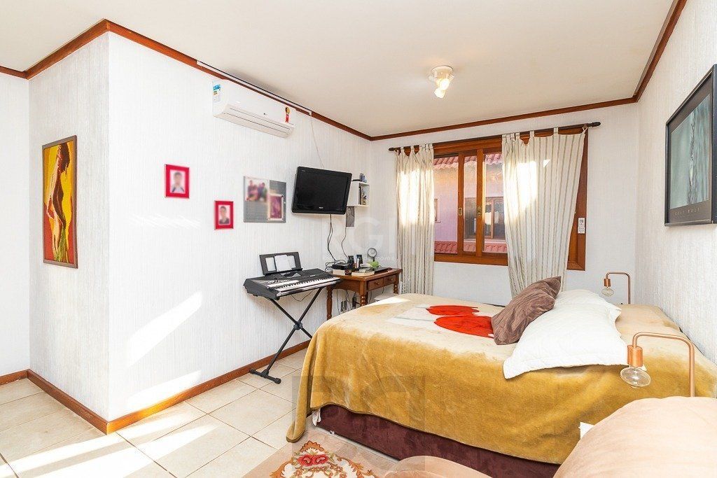 Casa Condominio para Venda - 239.9m², 3 dormitórios, Santa Tereza — foto 1