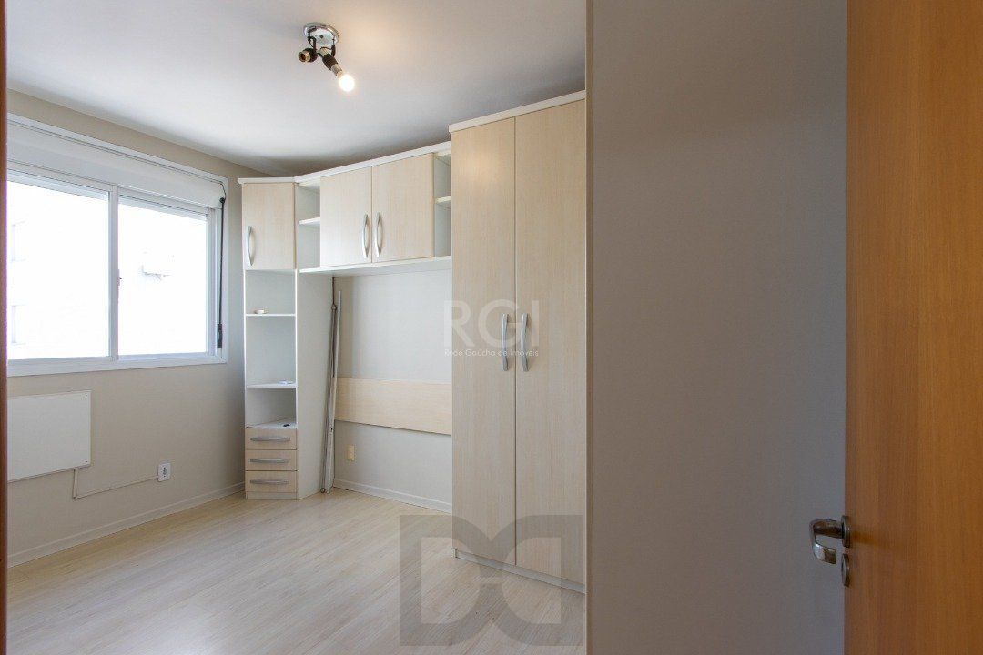 APARTAMENTO DE 3 DORMITÓRIOS EM CONDOMÍNIO FECHADO NA CAVALHADA — foto 18
