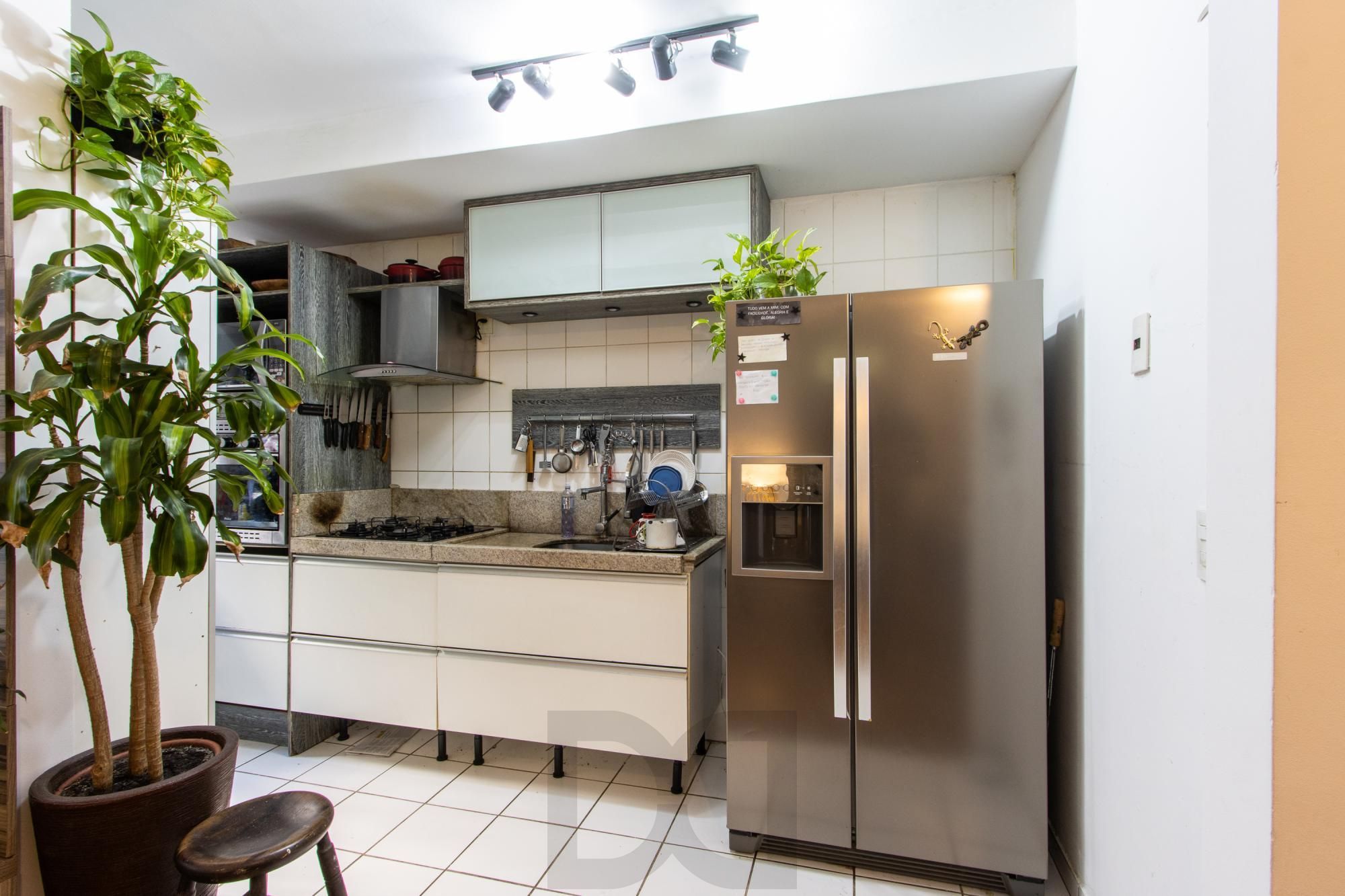 Apartamento 03 Dormitórios em Ótimo Condominio Viver Zona Sul — foto 7