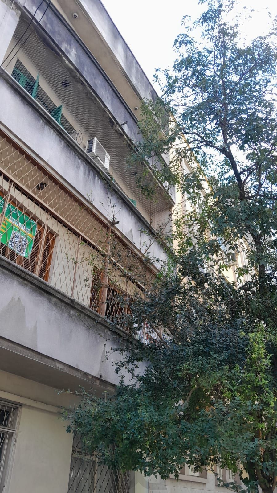 Apartamento com sacda, 2 quartos à venda na Avenida Desembargador André da Rocha, próximo Lima e Silva em Porto Alegre — foto 1