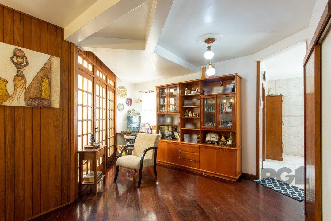 Casa de alvenaria, 3 quartos, 1 suíte, 4 banheiros e 5 vagas de garagem. — foto 12