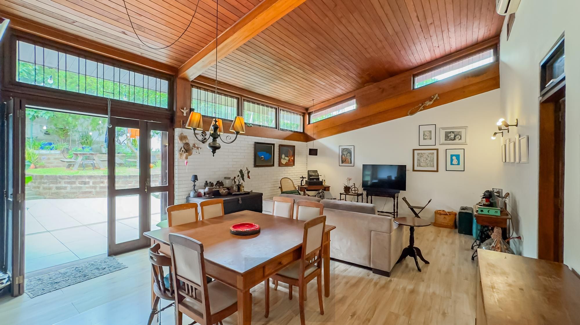Casa com 3 quartos e 313m² à venda em Chácara das Pedras, Porto Alegre. Rua Joao Paetzel, Chácara Das Pedras, Porto Alegre — foto 40