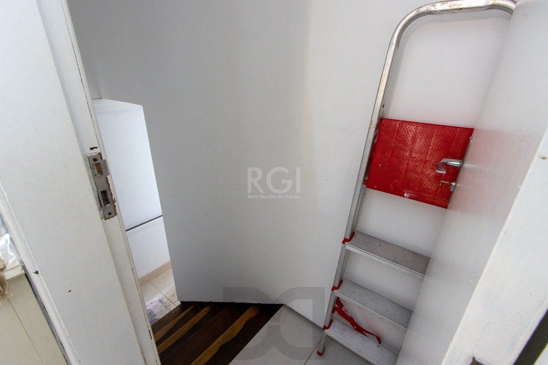 Casa para Venda - 180m², 3 dormitórios, sendo 1 suites, 2 vagas - Ipanema — foto 32