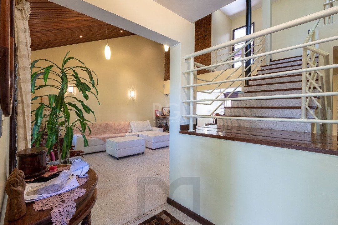 Casa para Venda - 308.25m², 3 dormitórios, sendo 1 suites, 5 vagas - Cristal — foto 7
