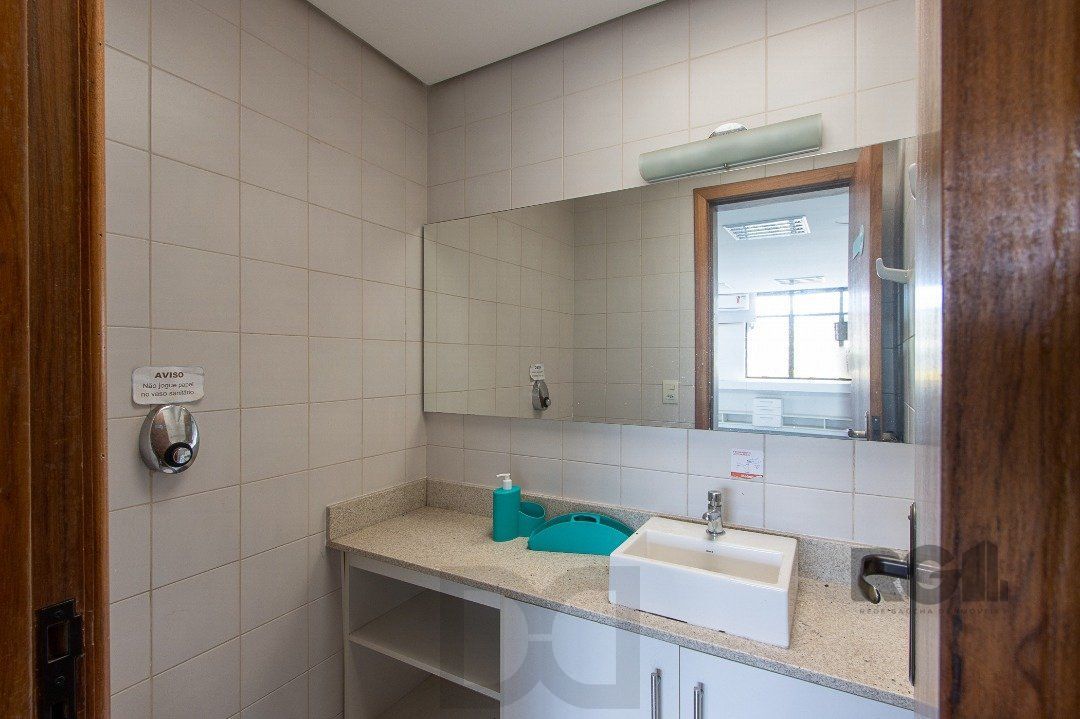 SALA COMERCIAL BAIRRO MENINO DEUS - 82m² DE ÁREA PRIVATIVA, 1 VAGA — foto 15