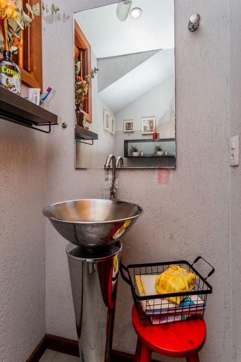 Duplex Reformado com 2 Dormitórios e 1 Vaga – Pronto para Morar — foto 6