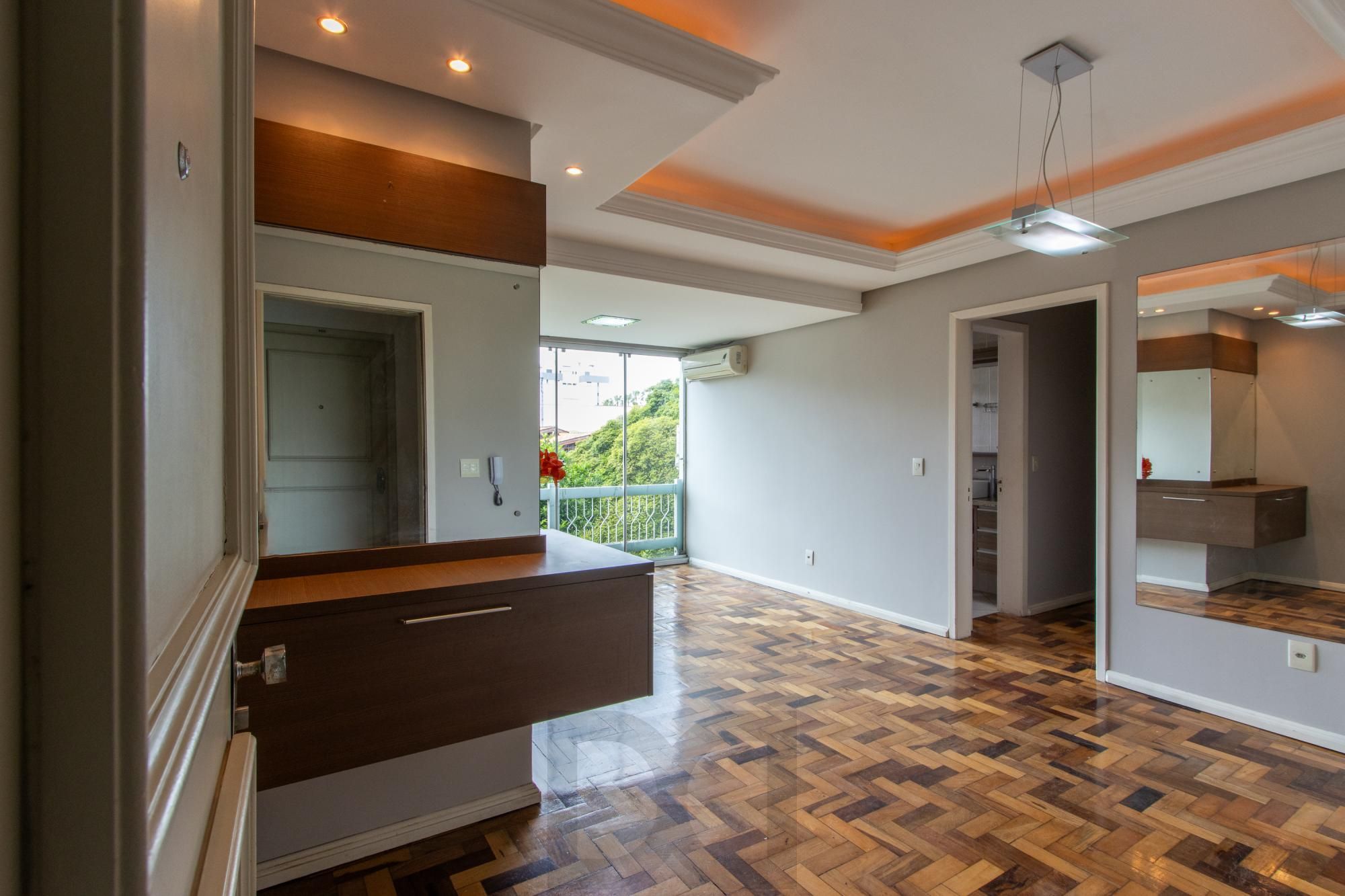 APARTAMENTO Á VENDA 02 QUARTOS, 01 VAGA ESCRITURADA - BAIRRO CRISTAL — foto 1