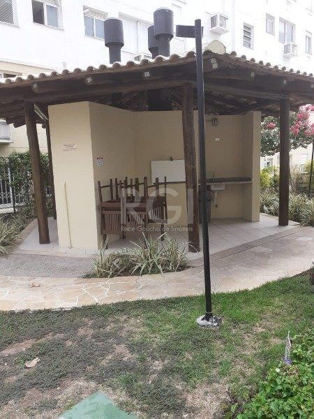 Apartamento 2 dormitórios e 1 vaga de garagem escriturada, no bairro Cristal — foto 7
