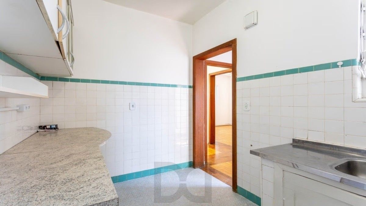 Apartamento de 1 quarto à venda no Edifício Britânia na Avenida Independência em Porto Alegre – 45,24 m² Privativos e Portaria 24h — foto 12