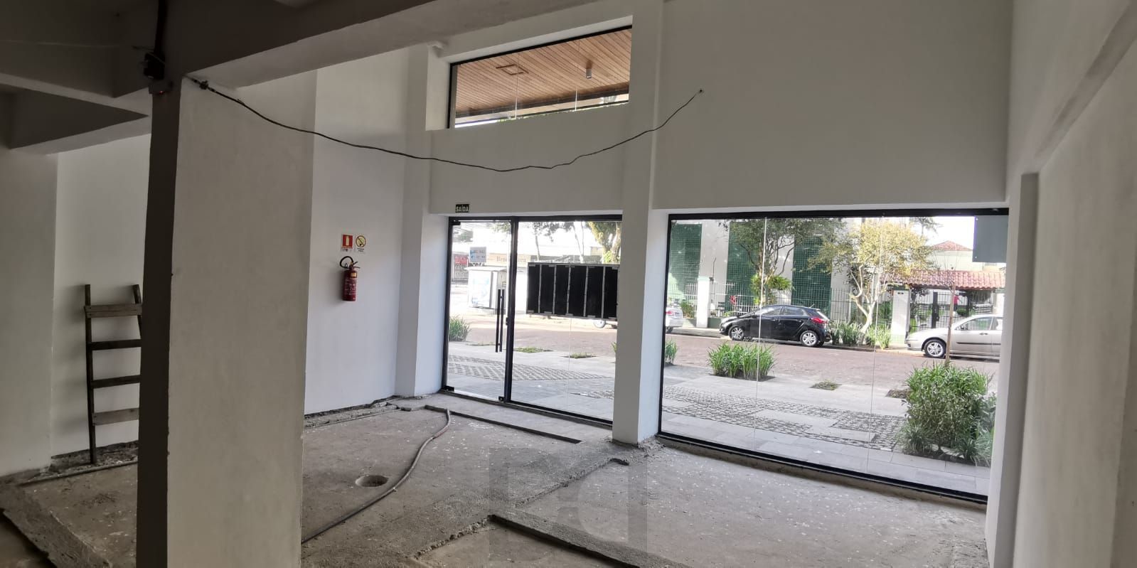 Vende loja ,com mezanino 180m², 2 banheiros — foto 9