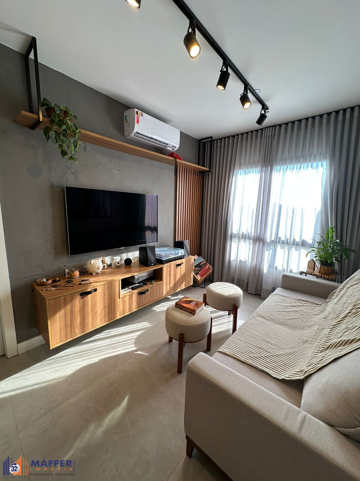 Apartamento de 1 dormitório 1 suíte, 44m2, bairro Azenha