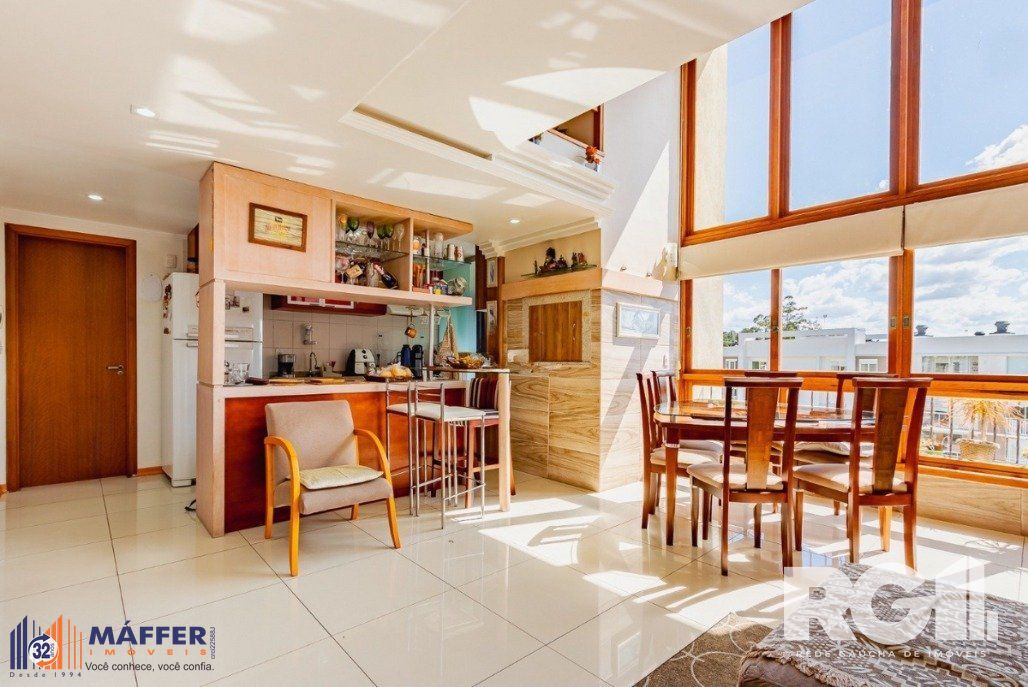 Duplex 3 dormitórios com suíte e vaga