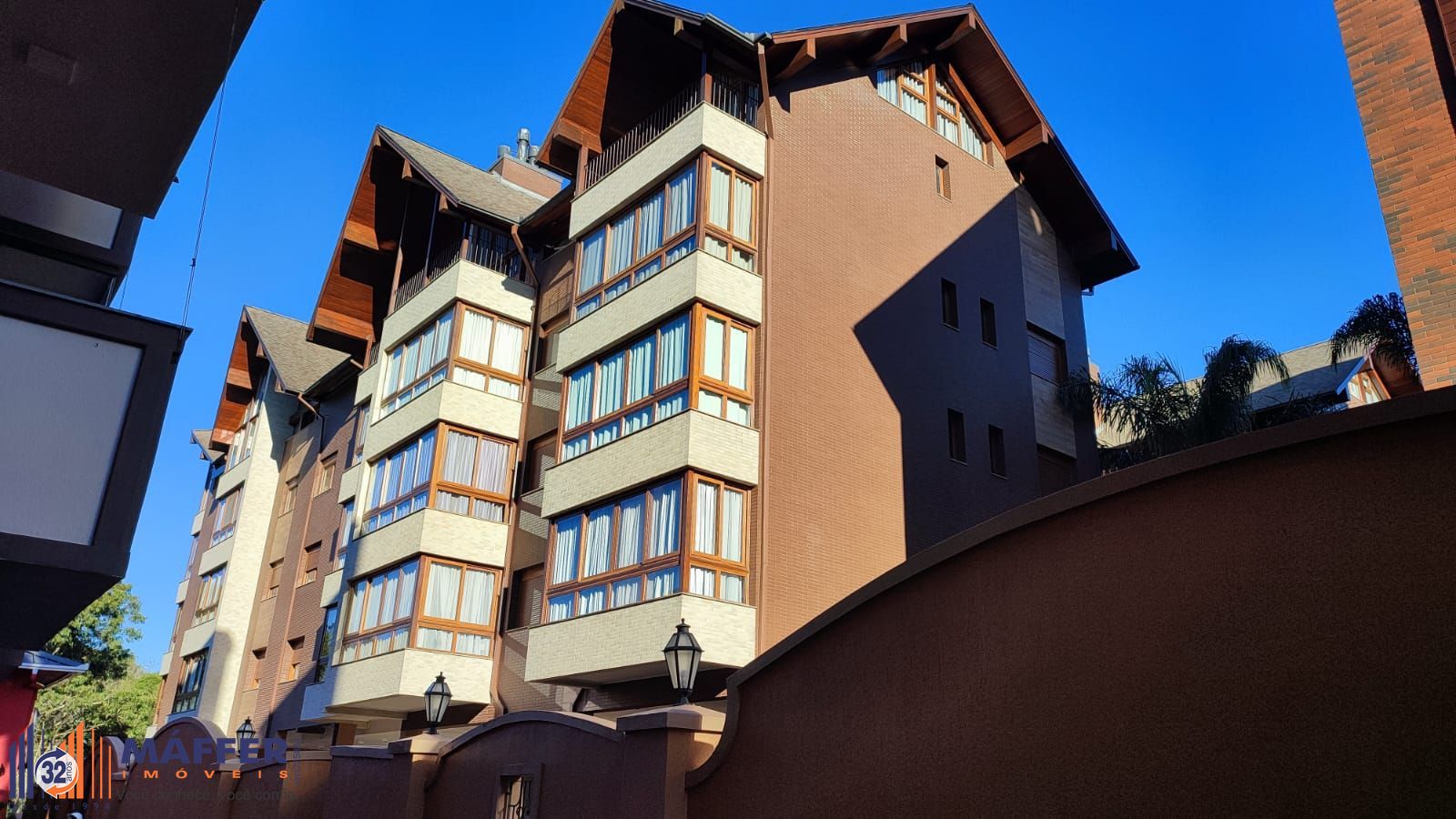 02-FACHADA 02