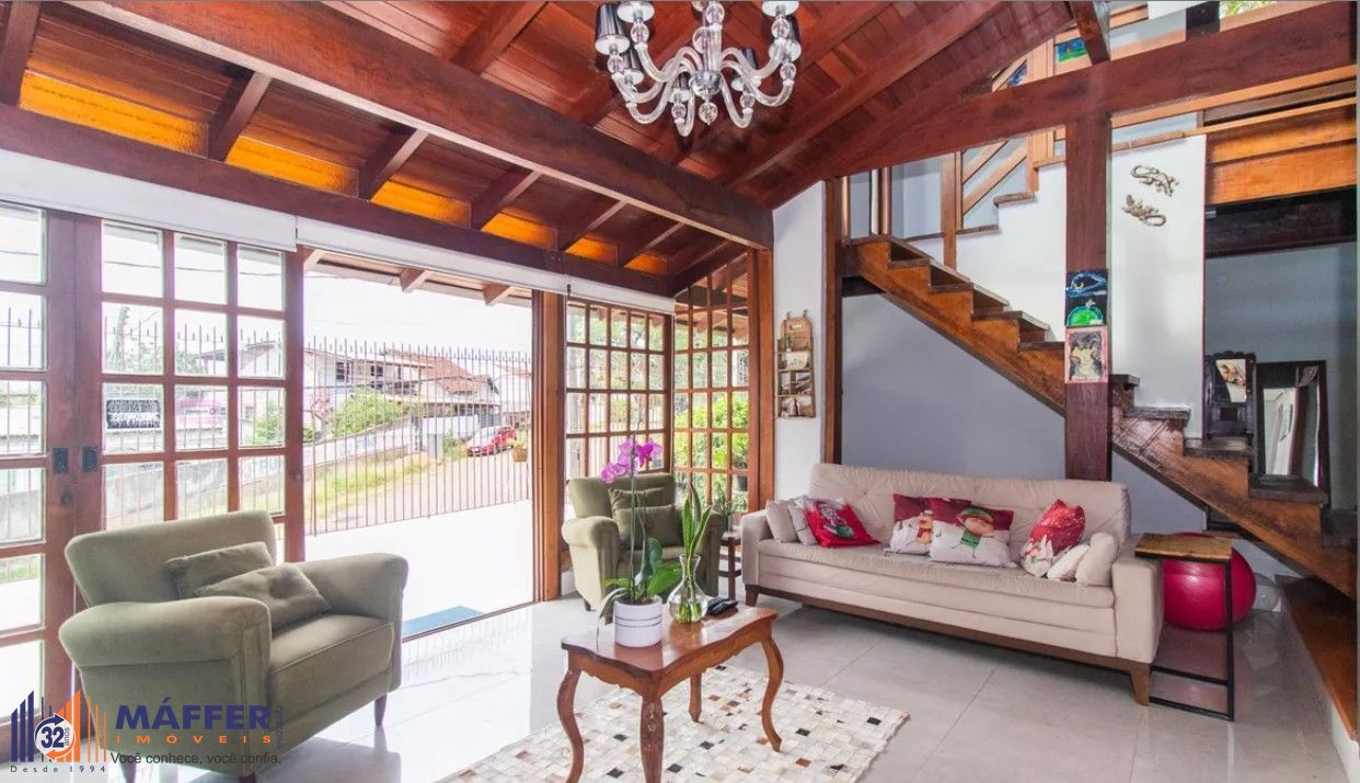 Casa, 3 quartos, 208 m² - Foto 1