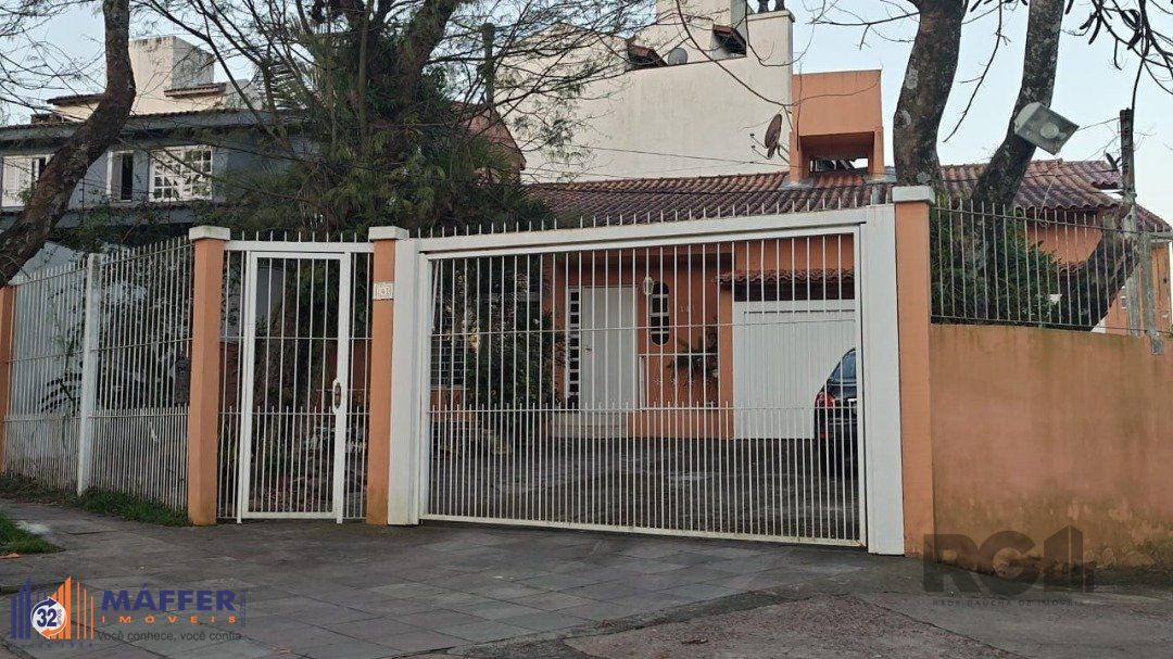 Casa 4 quartos à venda, 252m², Vila Assunção - Porto Alegre