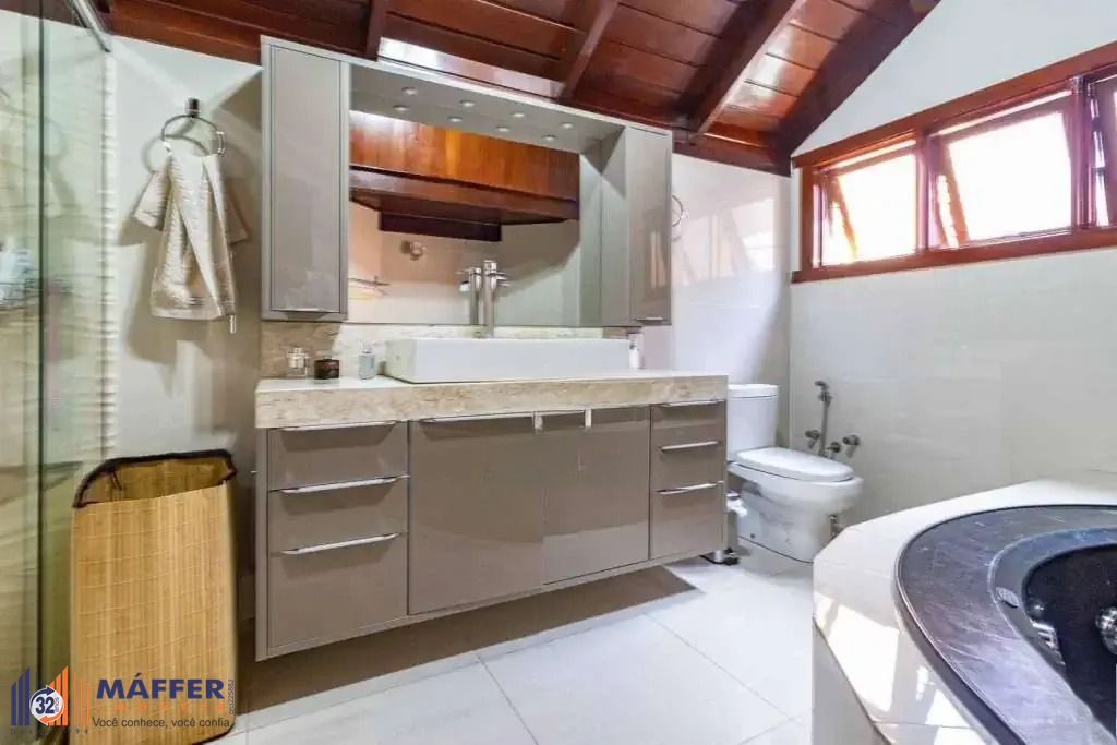 Casa, 4 quartos, 330 m² - Foto 28