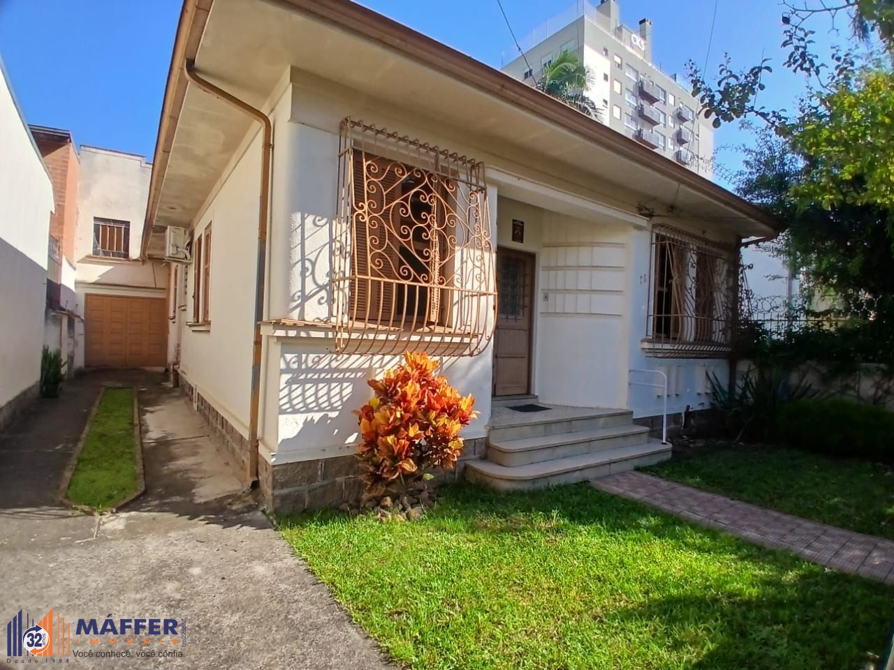 Terreno com casa no bairro Azenha- Porto Alegre/RS.