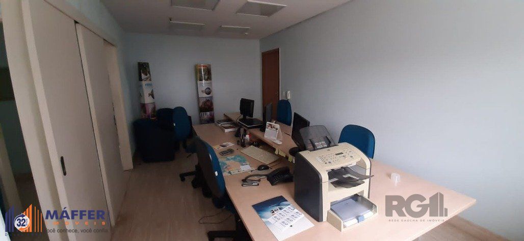 Sala comercial para Comprar  com 1 vaga na Cristóvão Colombo.