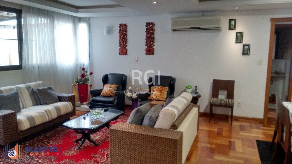 Apartamento para Venda - 238.12m², 3 dormitórios, sendo 1 suites, 3 vagas - Menino Deus