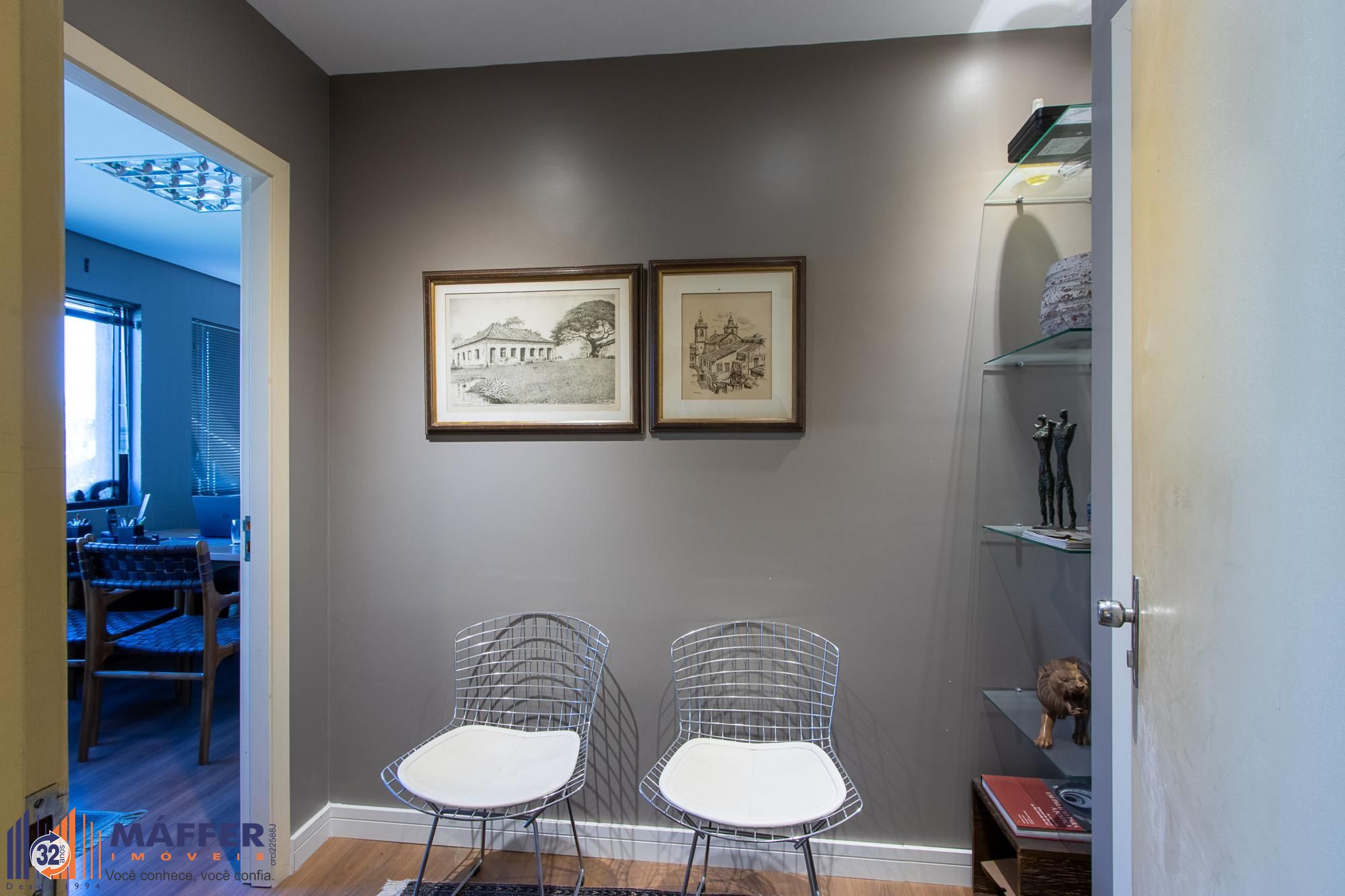 Sala Comercial Duplex à Venda no Bairro Petrópolis – Edifício João Abbott