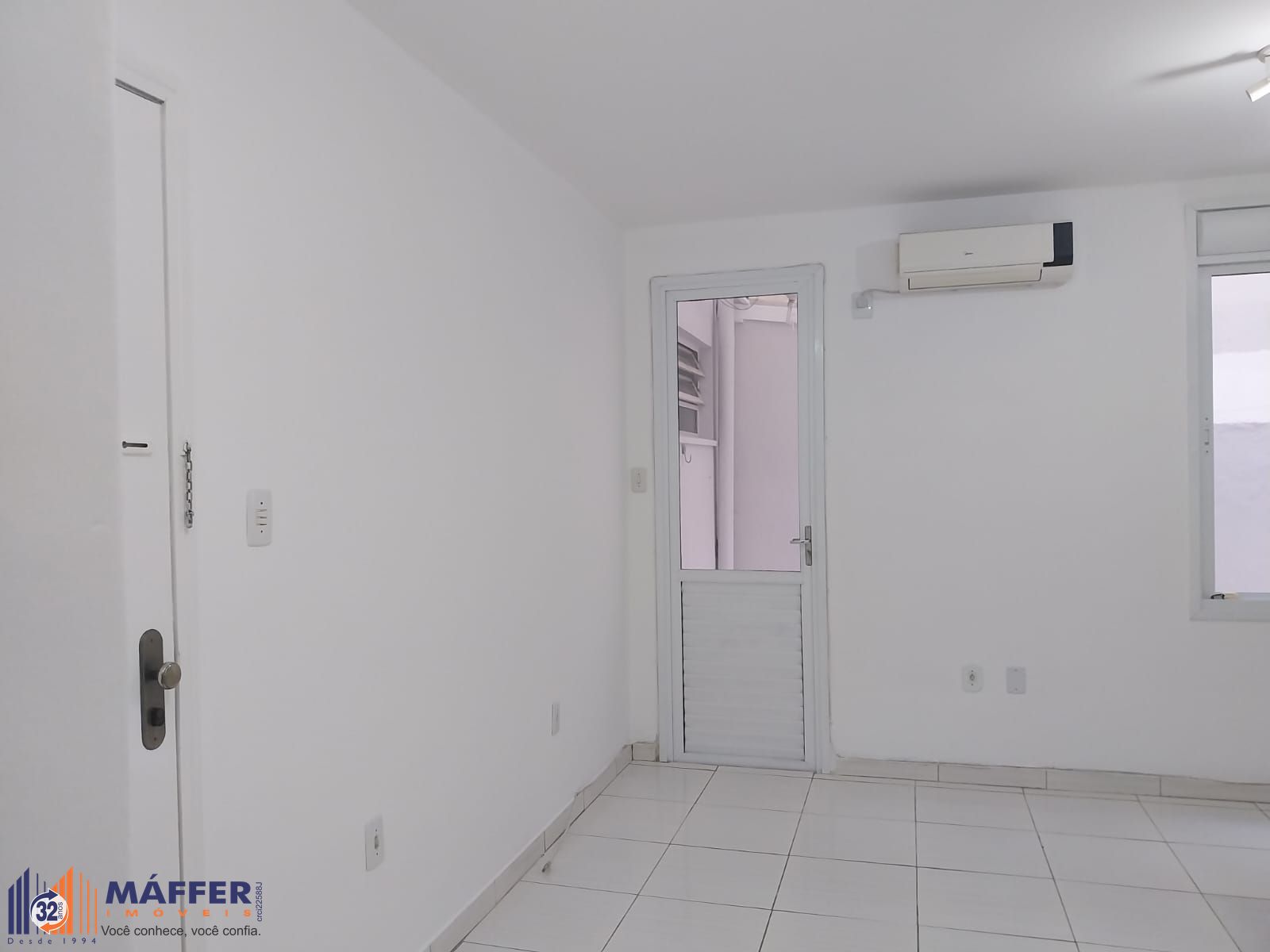 Apartamento, 1 quarto, 28 m² - Foto 2