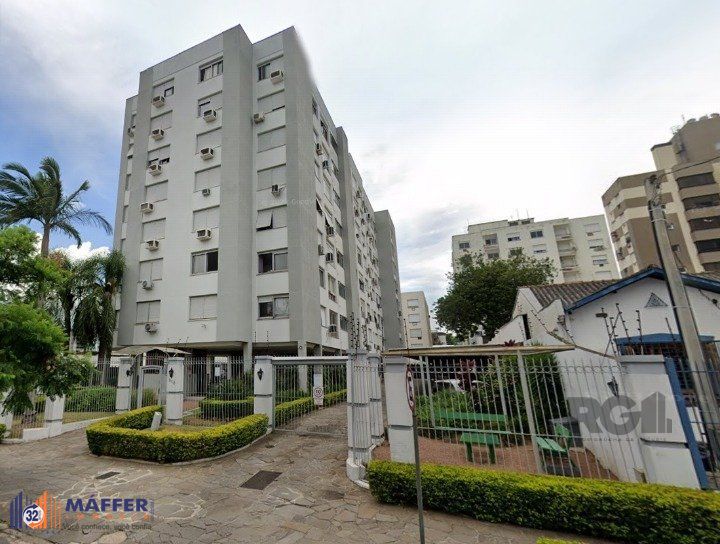 Apartamento 2 dormitórios com vaga escriturada no bairro Santana