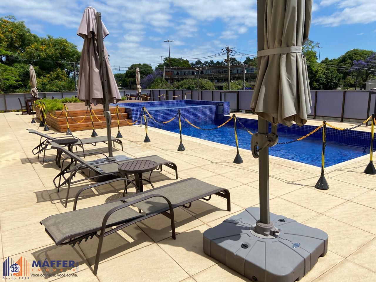 Apartamento à venda no Cristo Redentor com 2 dormitórios, suíte e 2 vagas
