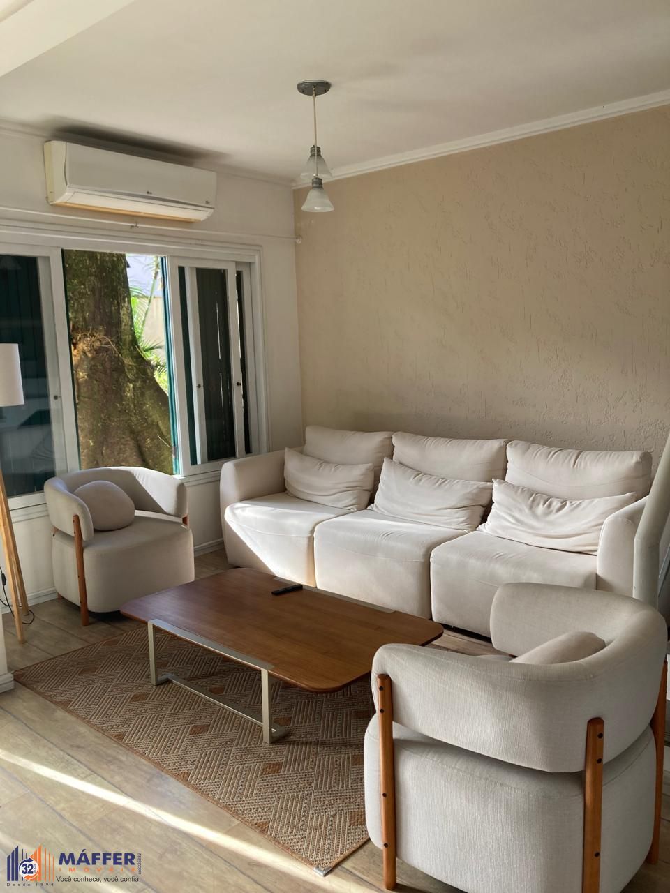 Casa em Condomínio com 247m² - 3 Suítes - Bairro Ipanema