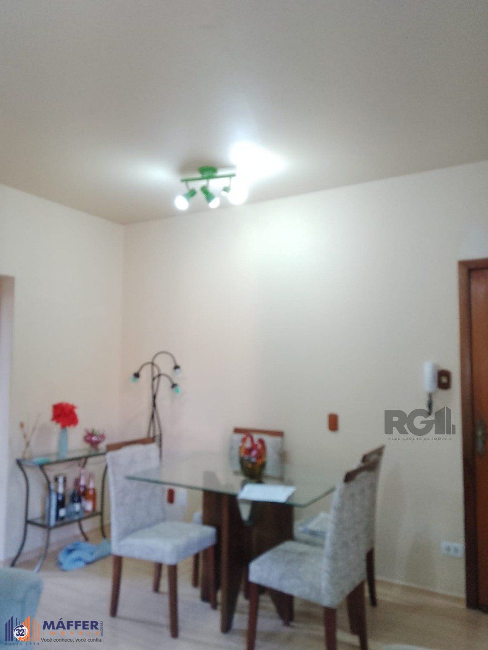 Apartamento 2 Dormitórios,frente,Bairro Cidade Baixa