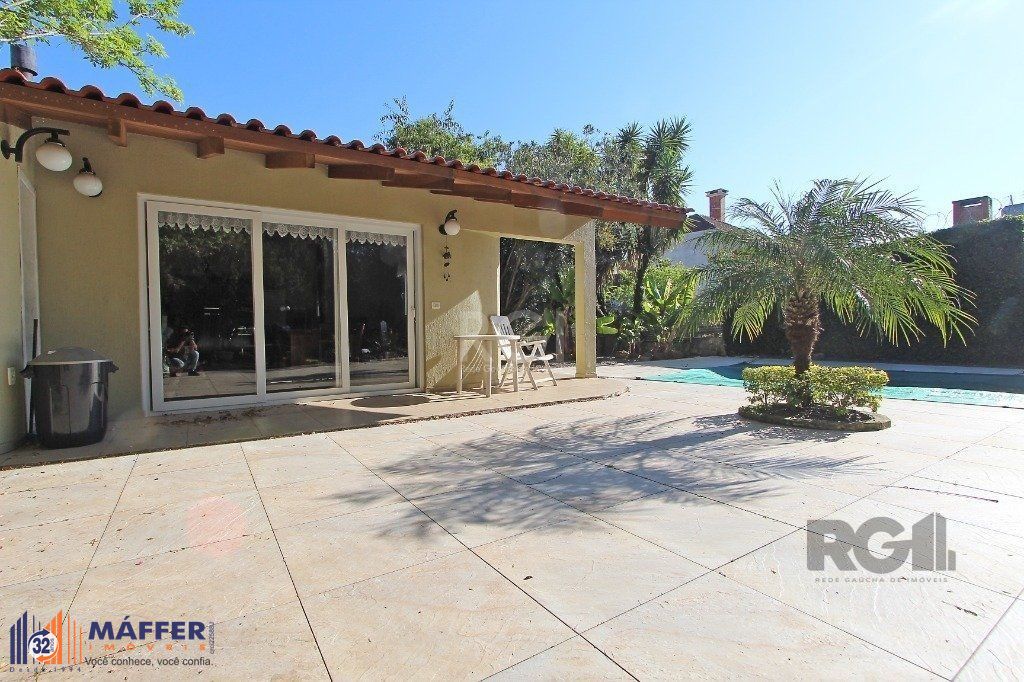 casa com terreno de 900m² na Av. Eng. Ludolfo Boehl – Teresópolis