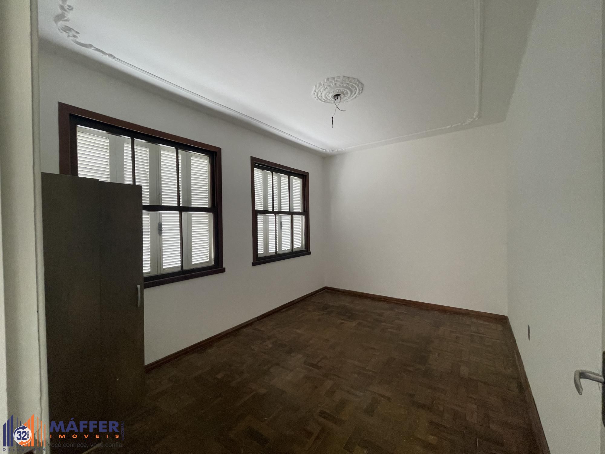 Apartamento, 1 quarto, à venda, 24 m², Floresta - Porto Alegre — foto 2