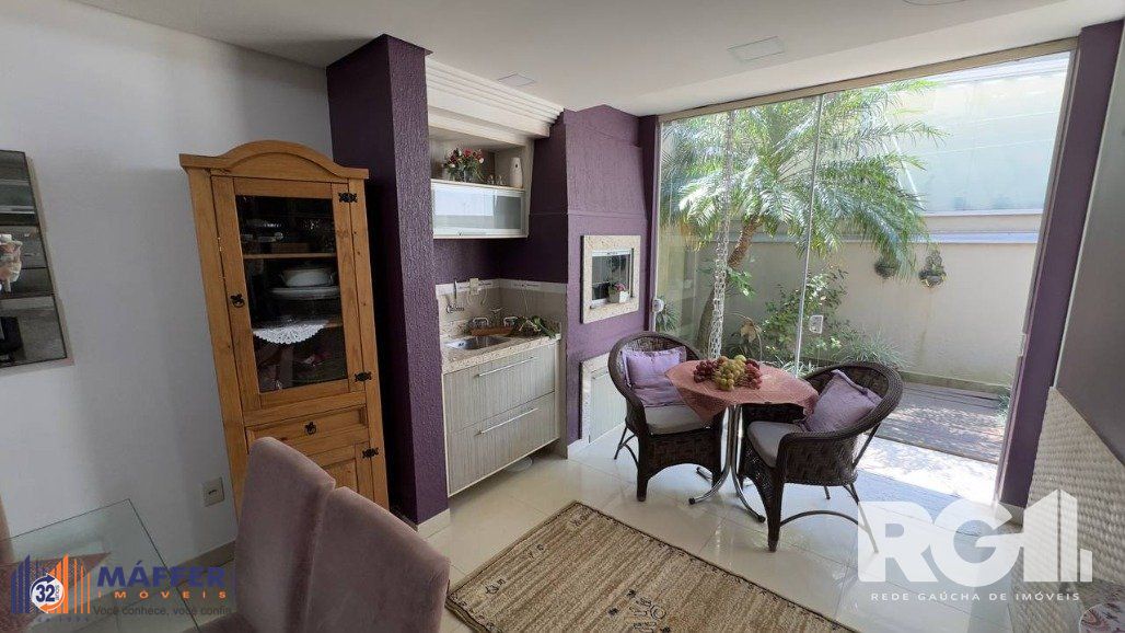 Casa com 4 Quartos 240m² privativos, Condomínio Parque Iguaçu. Bairro Ecoville