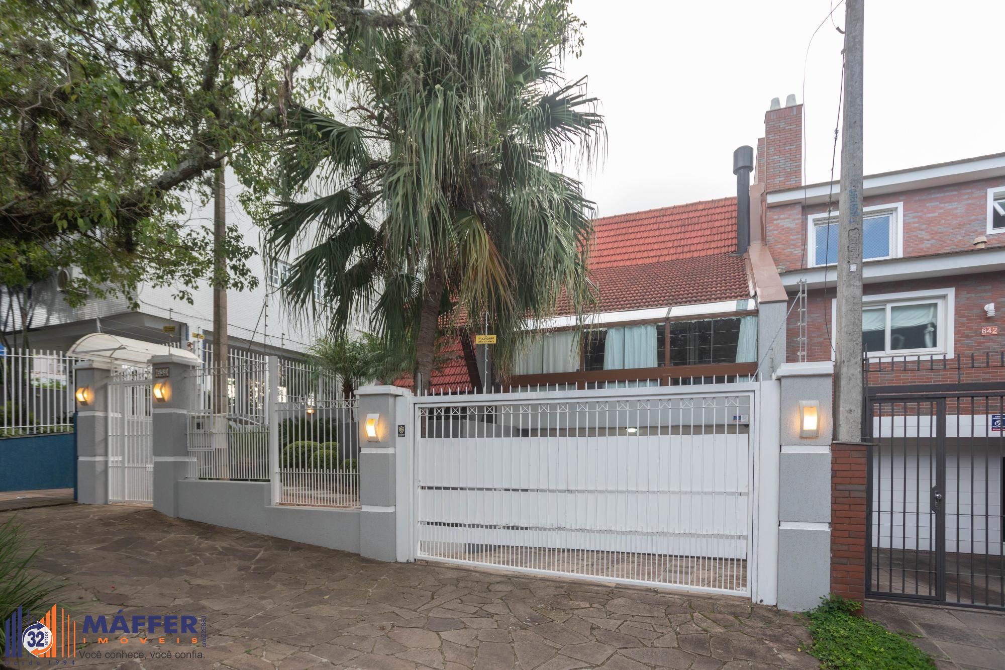 Casa, 4 quartos, 282 m² - Foto 1