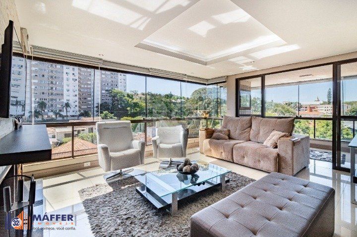 Cobertura para Venda - 350m², 3 dormitórios, sendo 1 suites, 2 vagas - Teresópolis