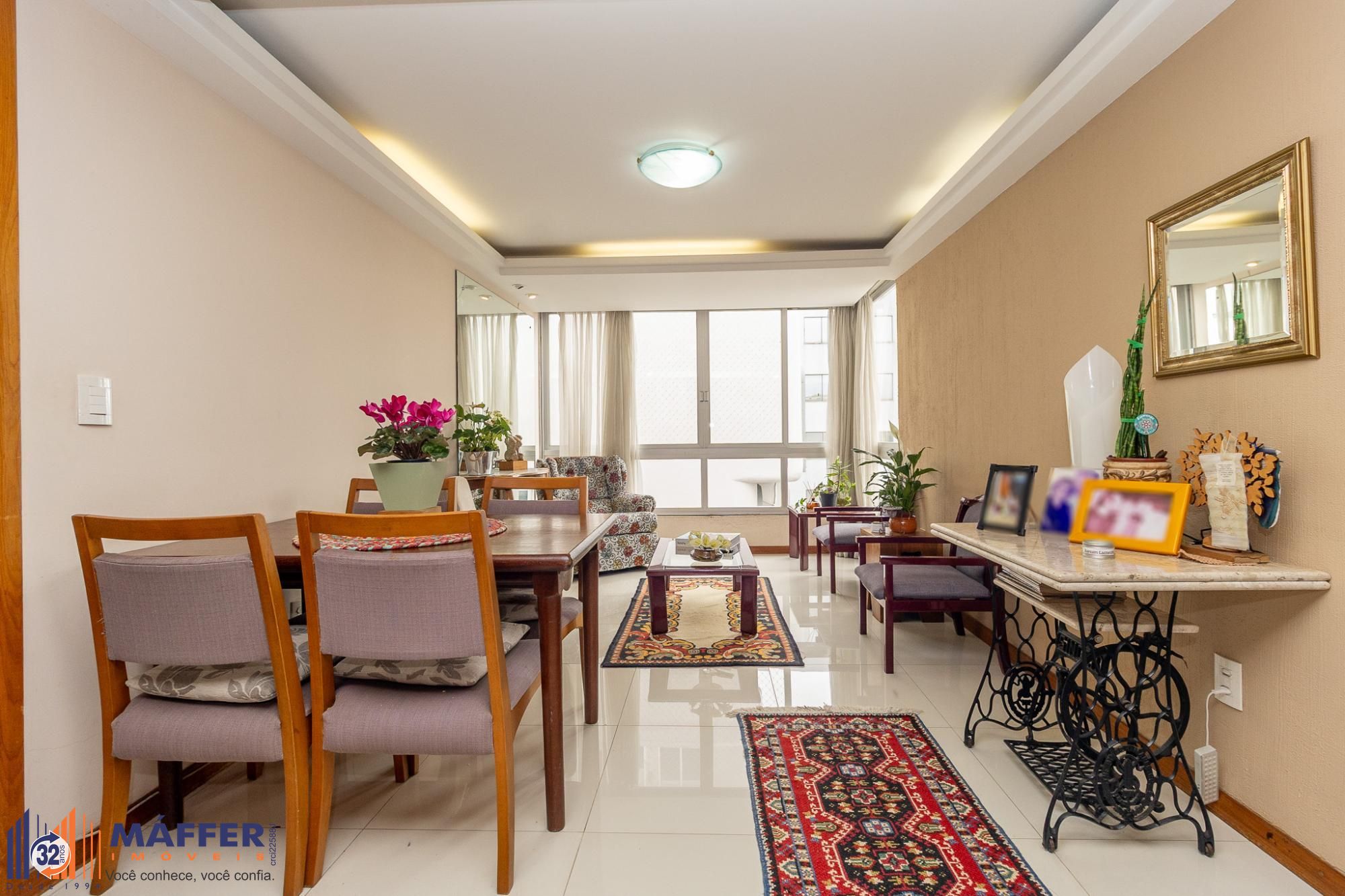 Cobertura, 3 quartos, 218 m² - Foto 2