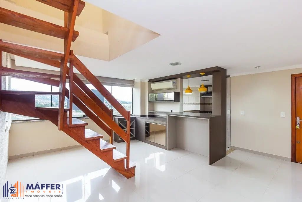 Cobertura à Venda com 2 Dormitórios no Bairro Cristal – Porto Alegre