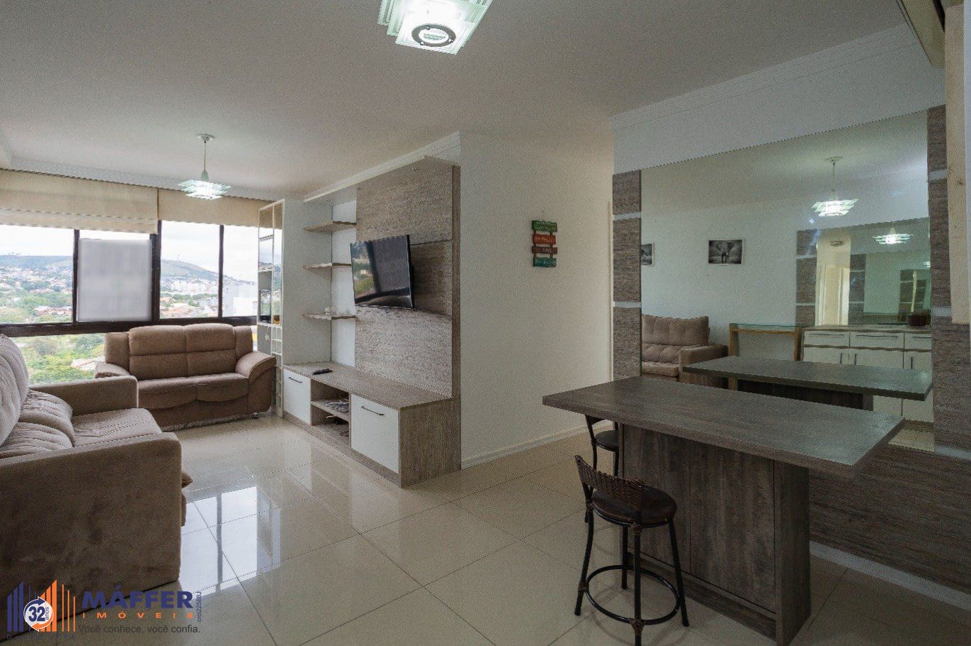 Apartamento de 3 dormitorios à venda em Jardim Carvalho, Porto Alegre.