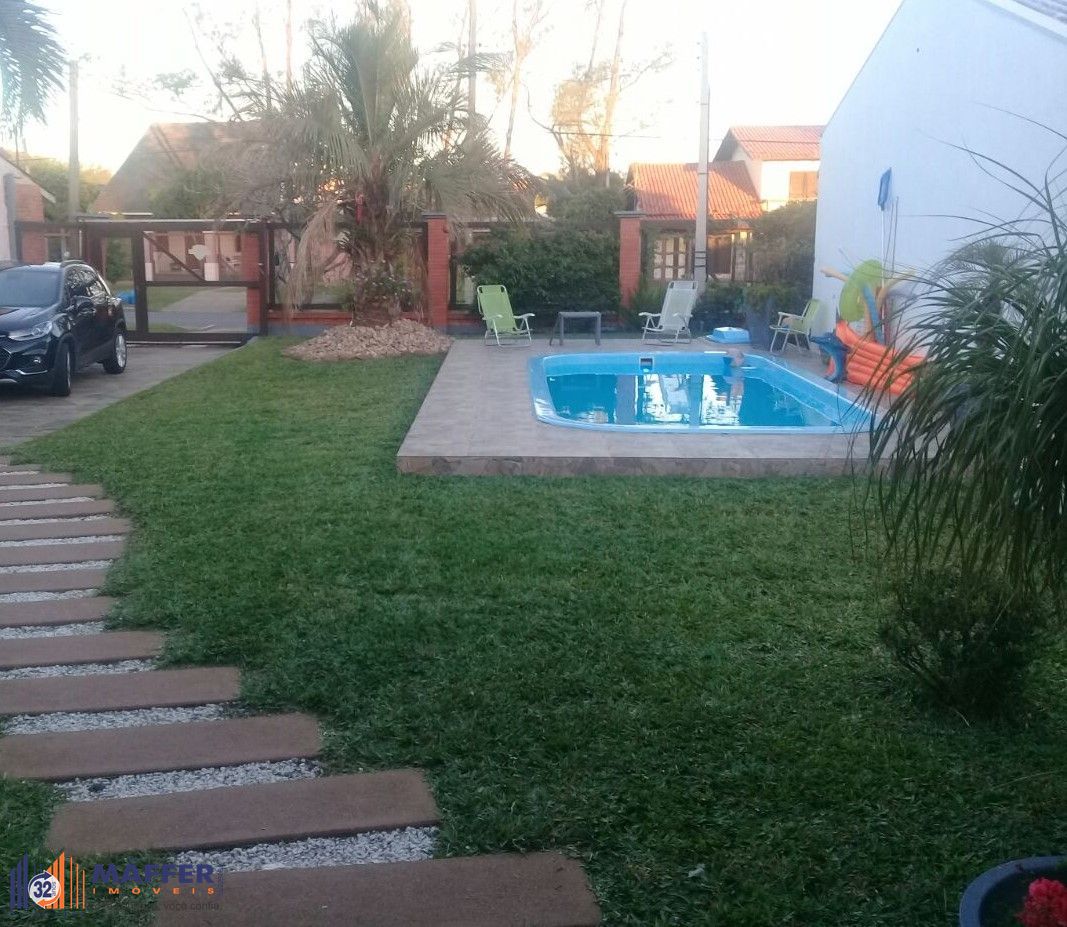Casa Residencial 4 dorm à Venda no Centro de Imbé